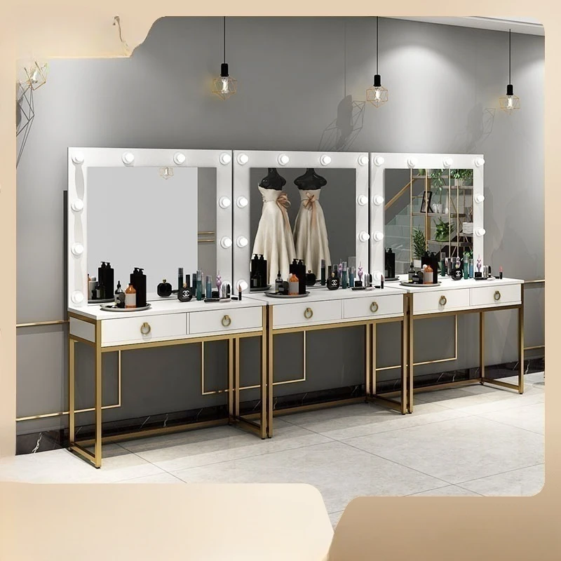 Beauty Makeup Online - Online celebrity photo studio dressing table