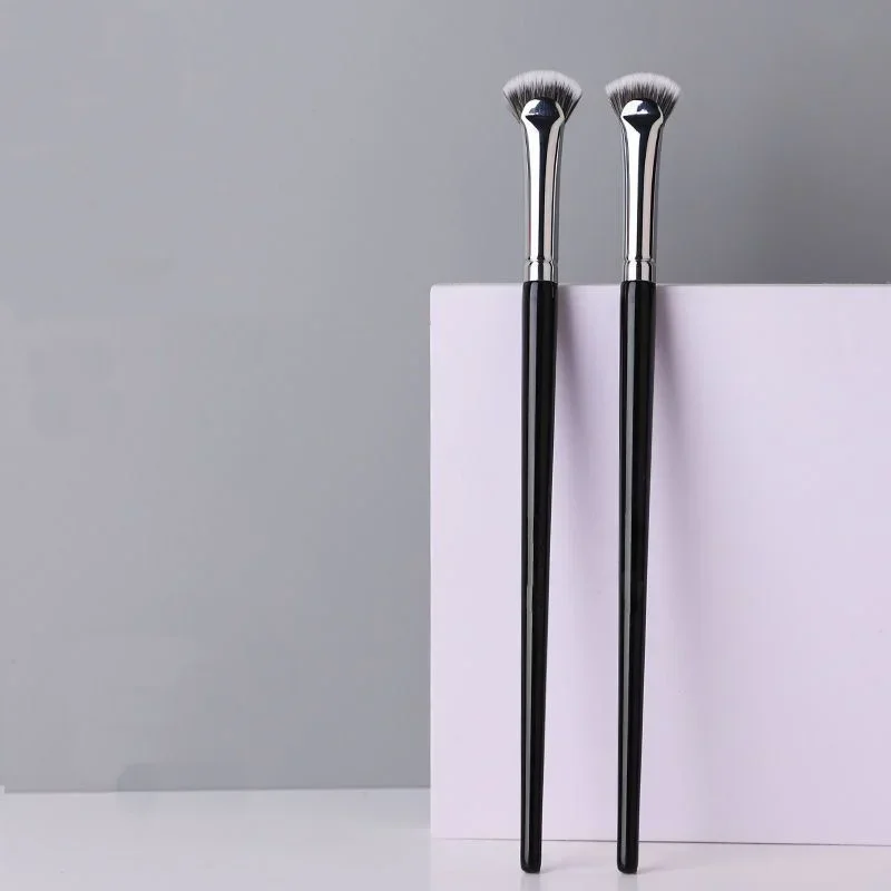 Beauty Makeup Pictures - 1pcs Pro Eyelash Brush Fan Crew